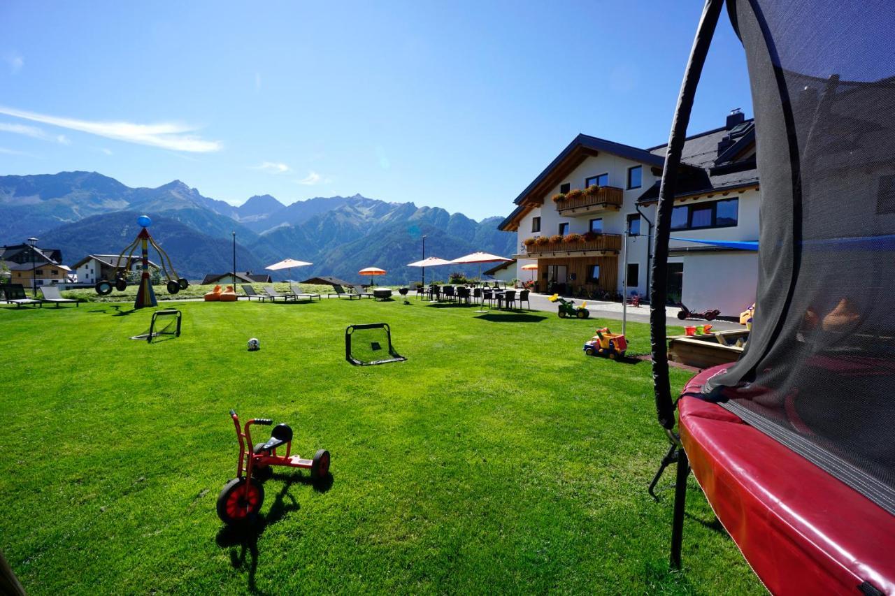 Apart-Hotel Alpinsonnenresidenz Fiss Extérieur photo